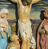 krucifix-reštaurovanie-cínovej-sochy-a-dreveného-kríža